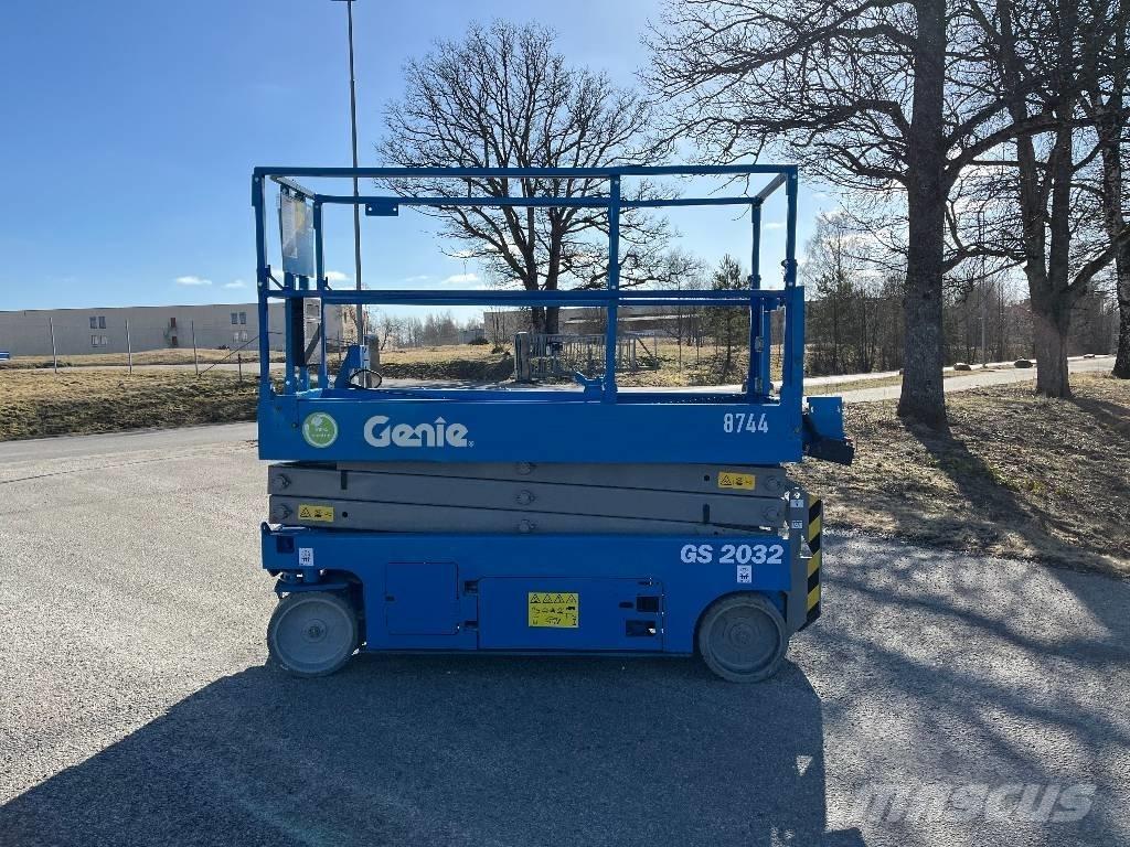 Genie GS 2032 シザースリフト
