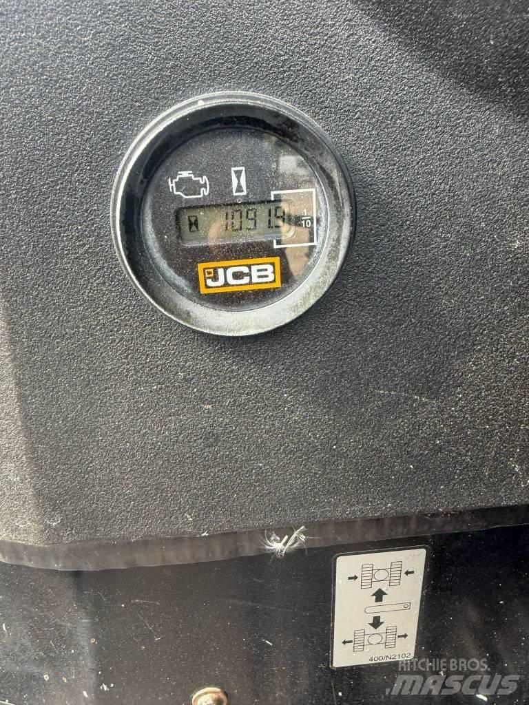 JCB 16 C-1 ミニ油圧ショベル 7t以下（ミニユンボ・ミニディガー）