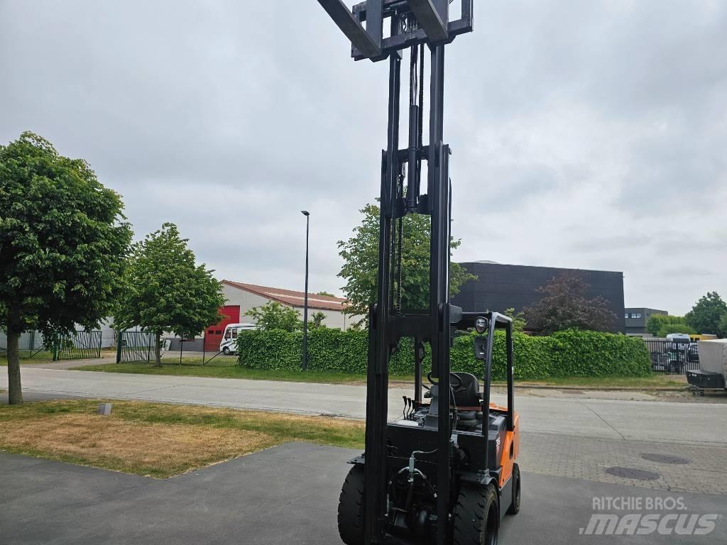 Doosan D 35 S-7 ディーゼル・軽油