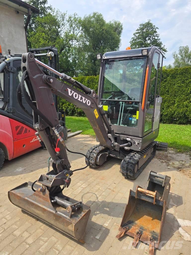 Volvo EC 18 E ミニ油圧ショベル 7t以下（ミニユンボ・ミニディガー）