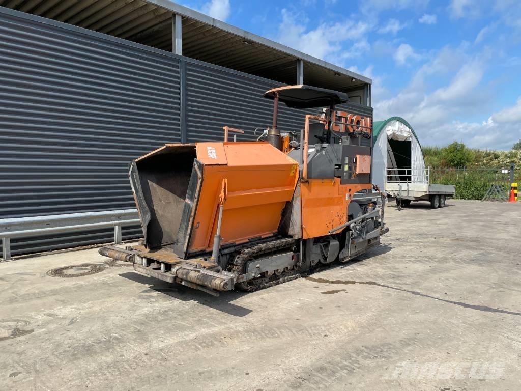 ABG TITAN 2820 アスファルトフィニッシャ