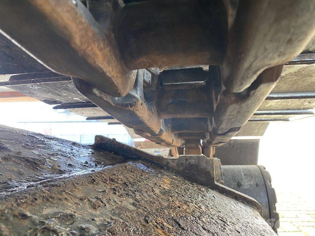 Hitachi ZX 180 LC-3 大型油圧ショベル12t以上（パワーショベル・ユンボ）