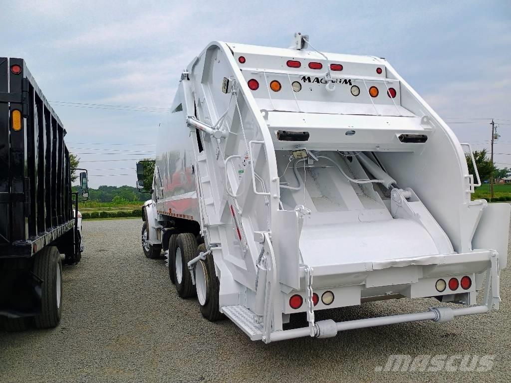 Freightliner M2 塵芥車、パッカー車