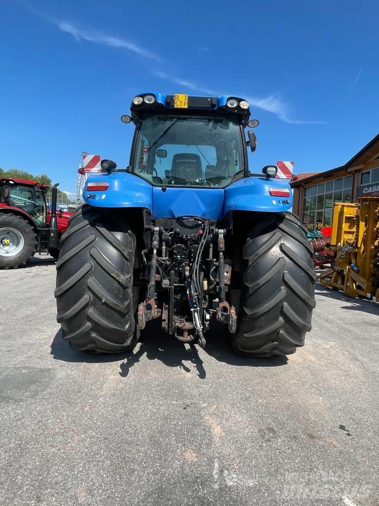 New Holland T 8.360 トラクター