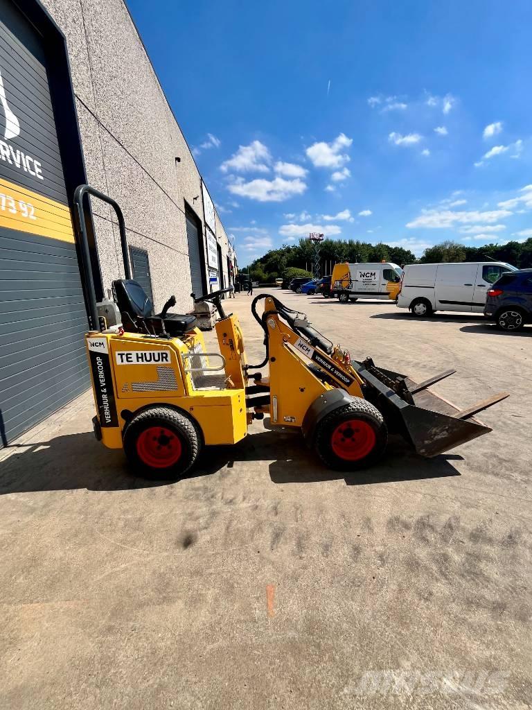 Knikmops KM 100 ホイールローダー・タイヤショベル