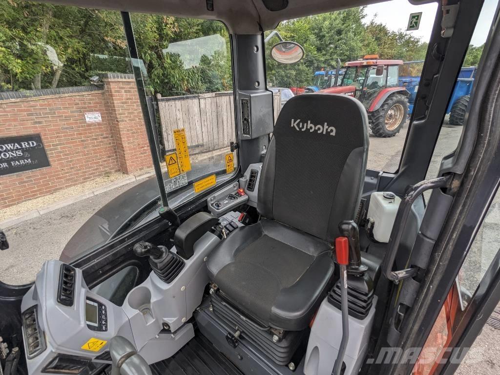 Kubota KX 057-4 ミニ油圧ショベル 7t以下（ミニユンボ・ミニディガー）