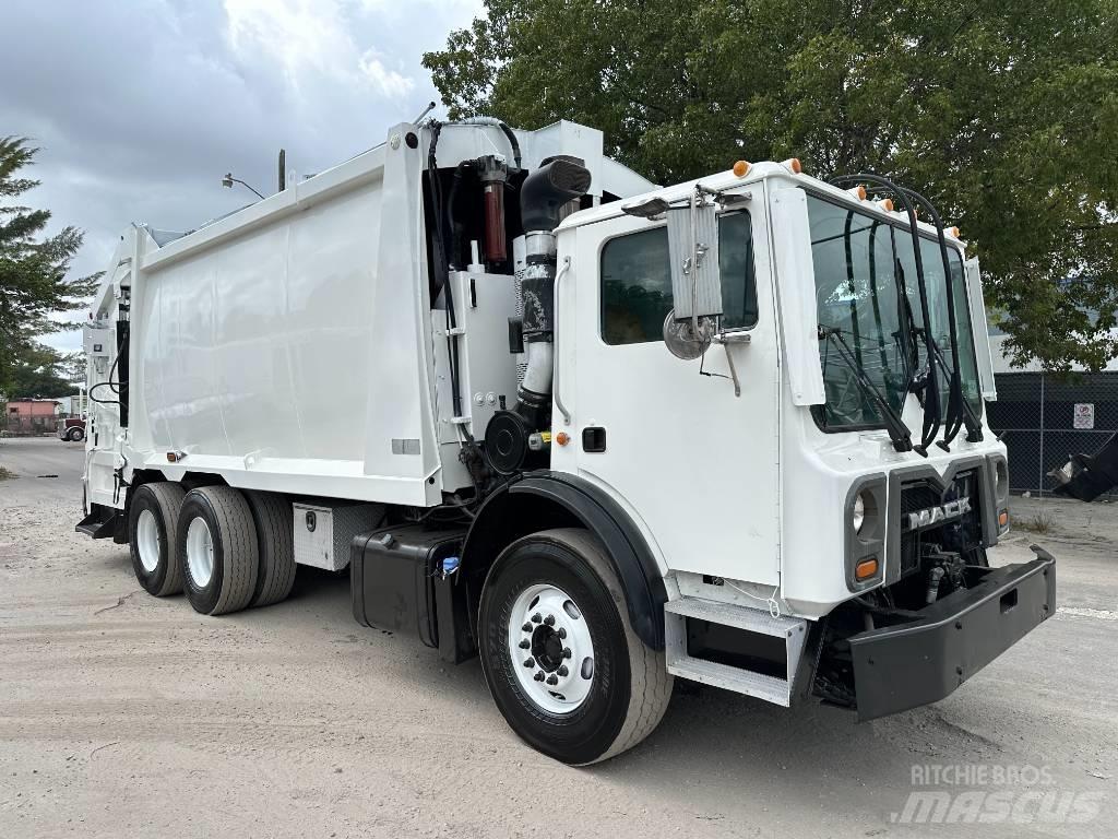 Mack MRU 613 塵芥車、パッカー車