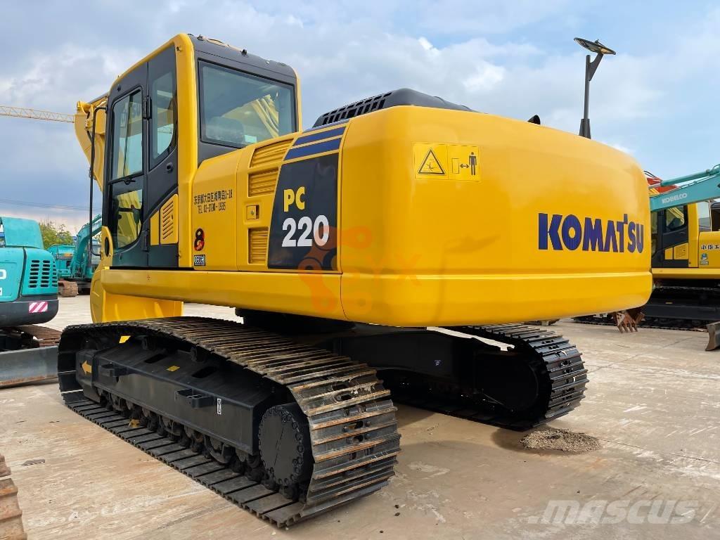 Komatsu PC 220-8 大型油圧ショベル12t以上（パワーショベル・ユンボ）