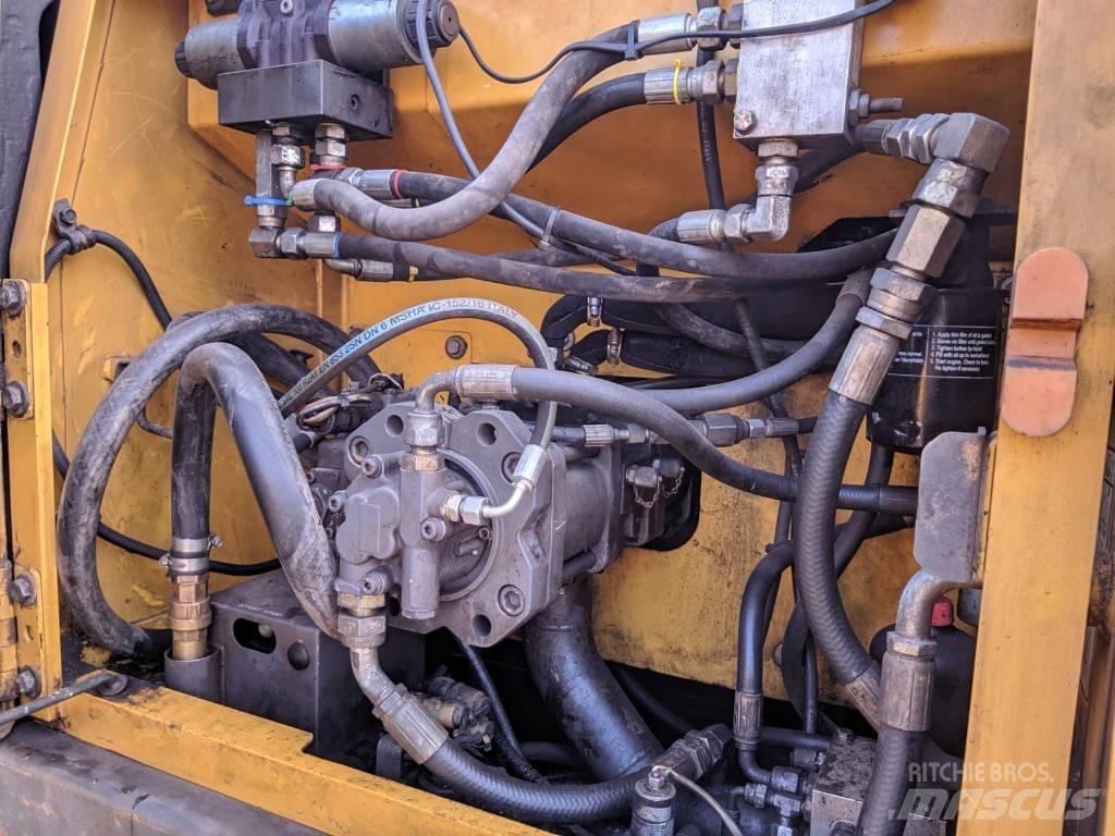 Volvo EC 160 B LC 大型油圧ショベル12t以上（パワーショベル・ユンボ）