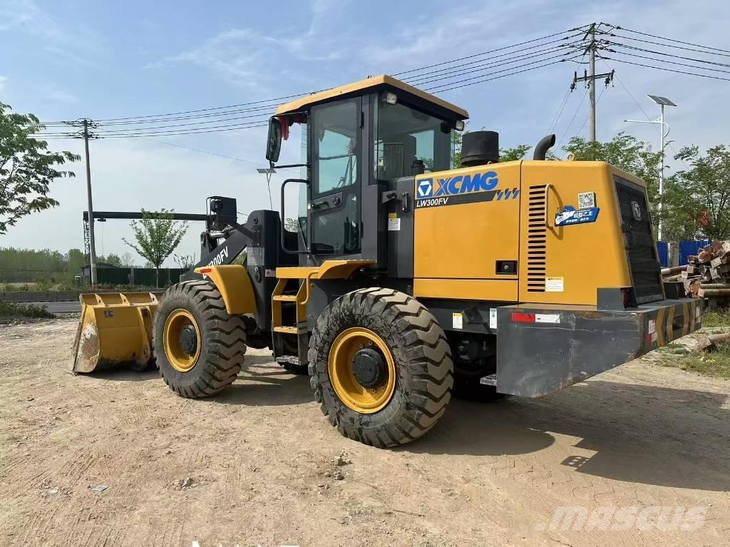XCMG LW 300 F ホイールローダー・タイヤショベル
