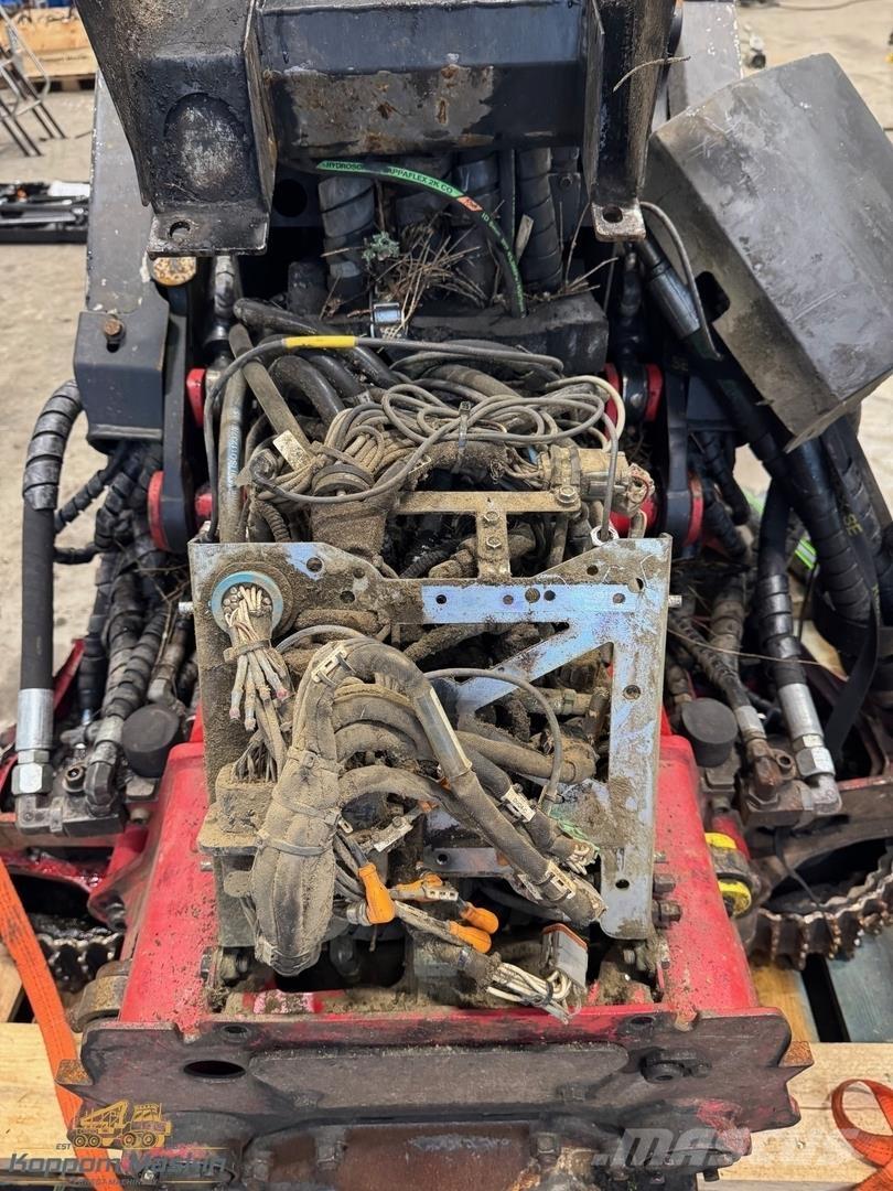 Waratah H413 ハーベスタヘッド