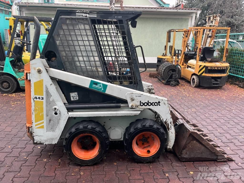 Bobcat 443    V-4129 テレスコーピックハンドラー