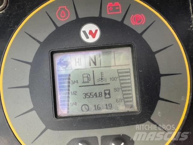 Wacker Neuson DW 90 サイト　ダンプ