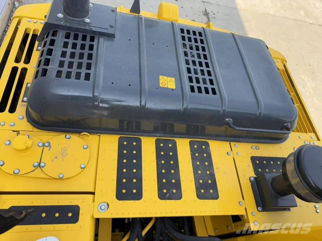 Komatsu PC 200-8N1 大型油圧ショベル12t以上（パワーショベル・ユンボ）