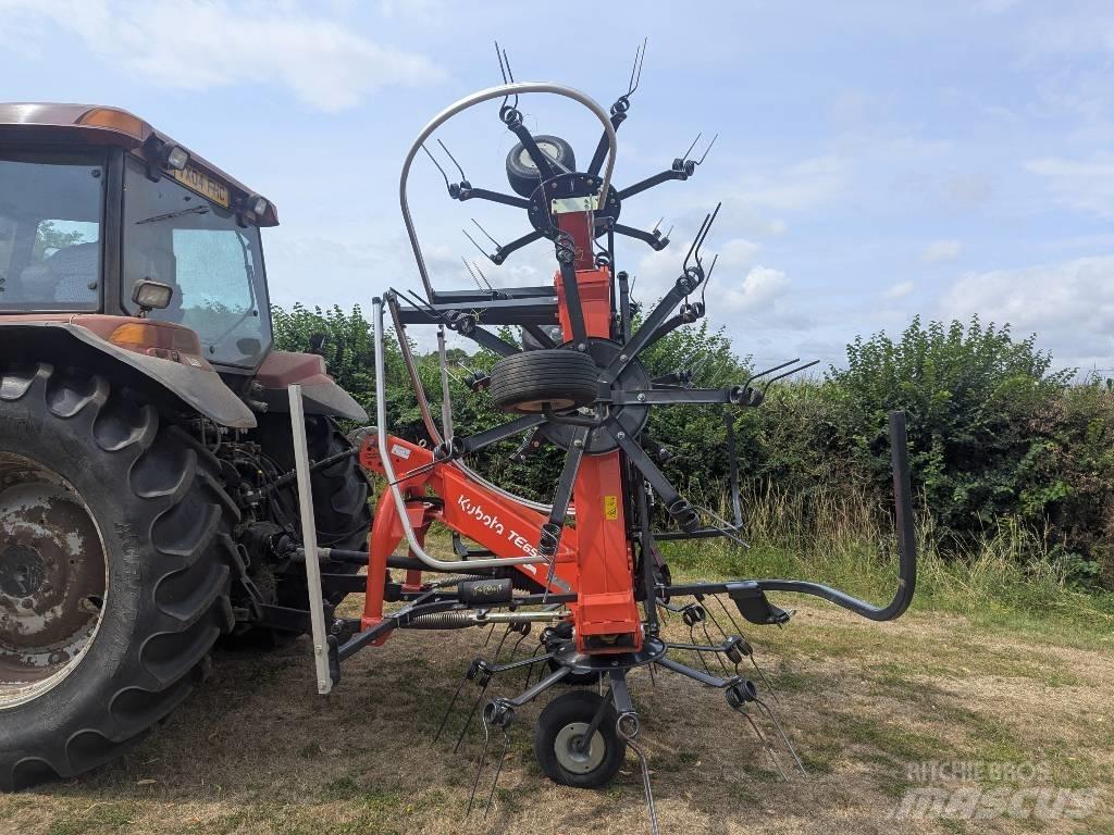 Kubota TE 6576 牧草機械用アクセサリー
