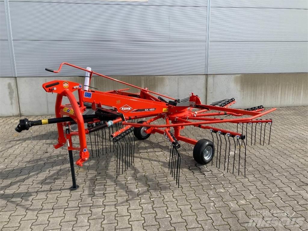 Kuhn GA 4201 スワーサー・ウインドローア