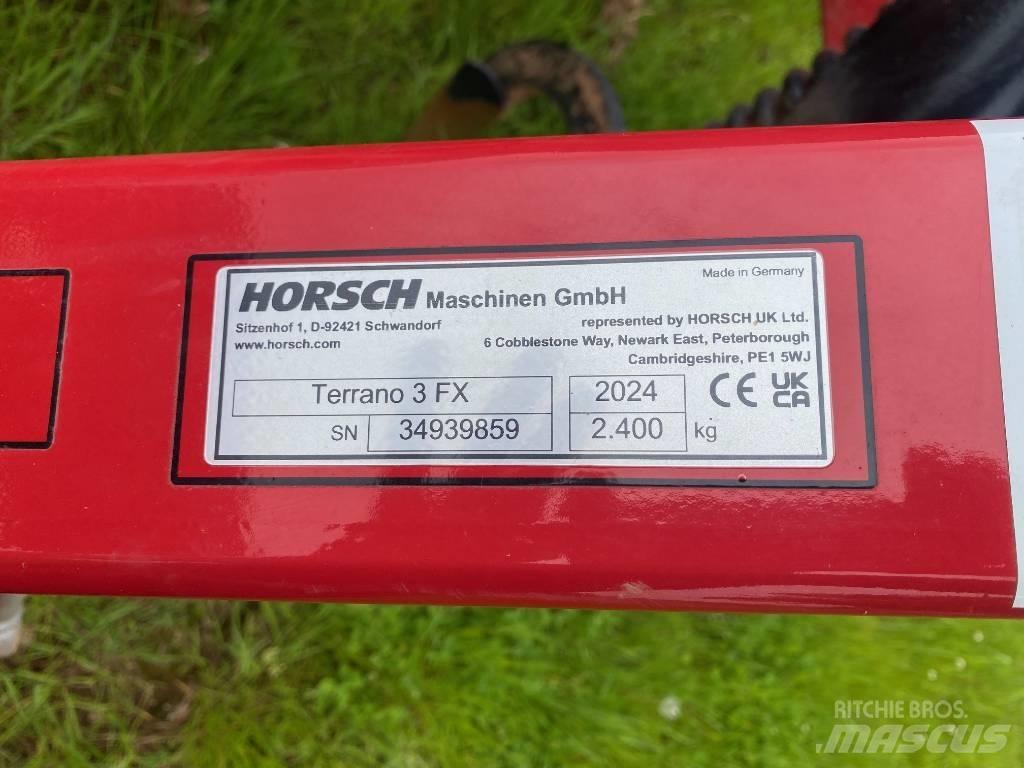 Horsch Terrano 3 FX カルチベーター