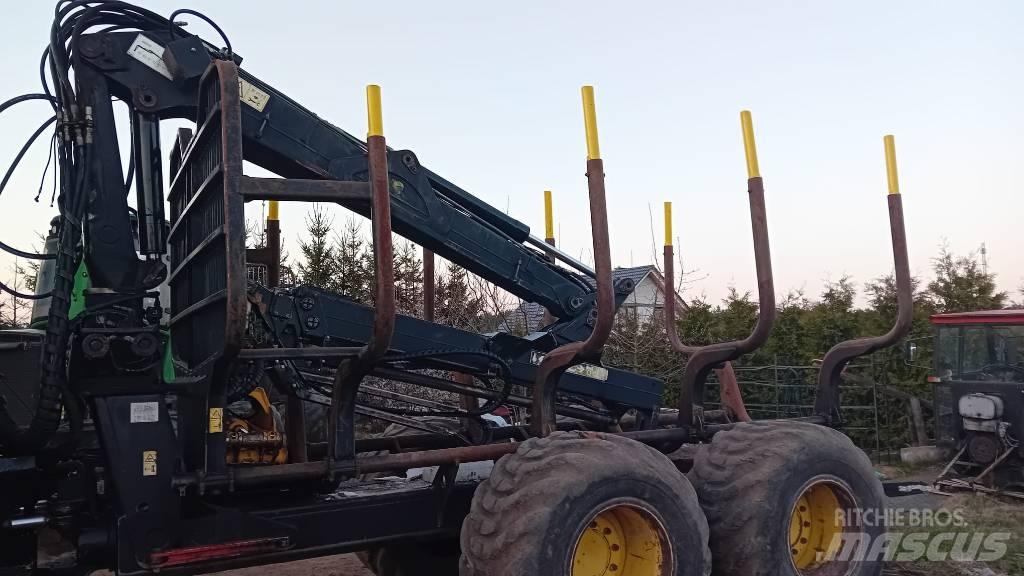 John Deere 1010D フォワーダー