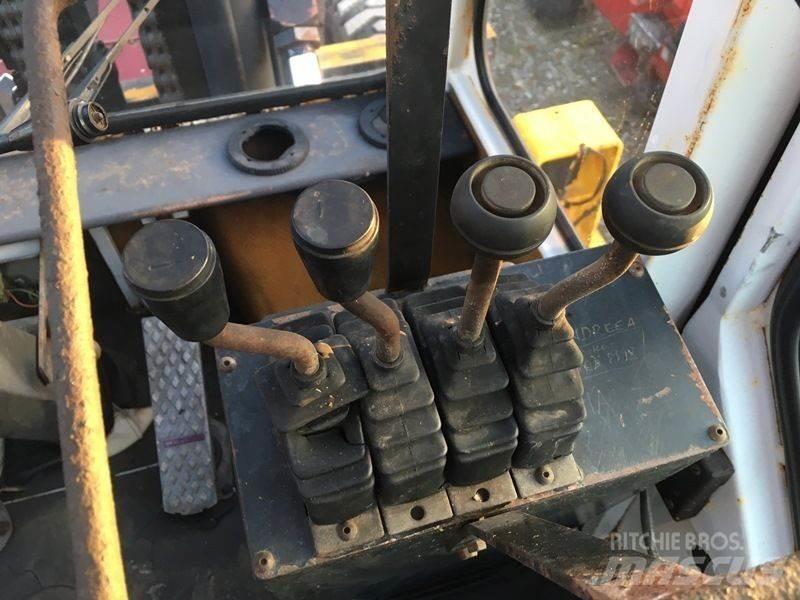 Kalmar DC15-1200 ディーゼル・軽油