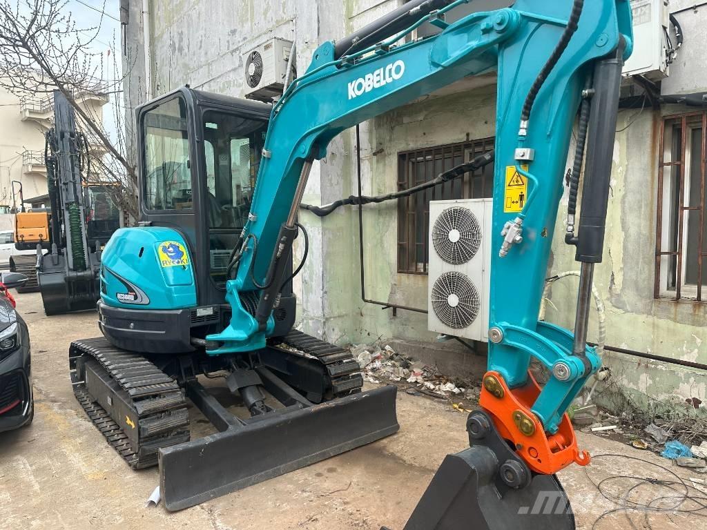 Kobelco SK 35 SR-5 ミニ油圧ショベル 7t以下（ミニユンボ・ミニディガー）