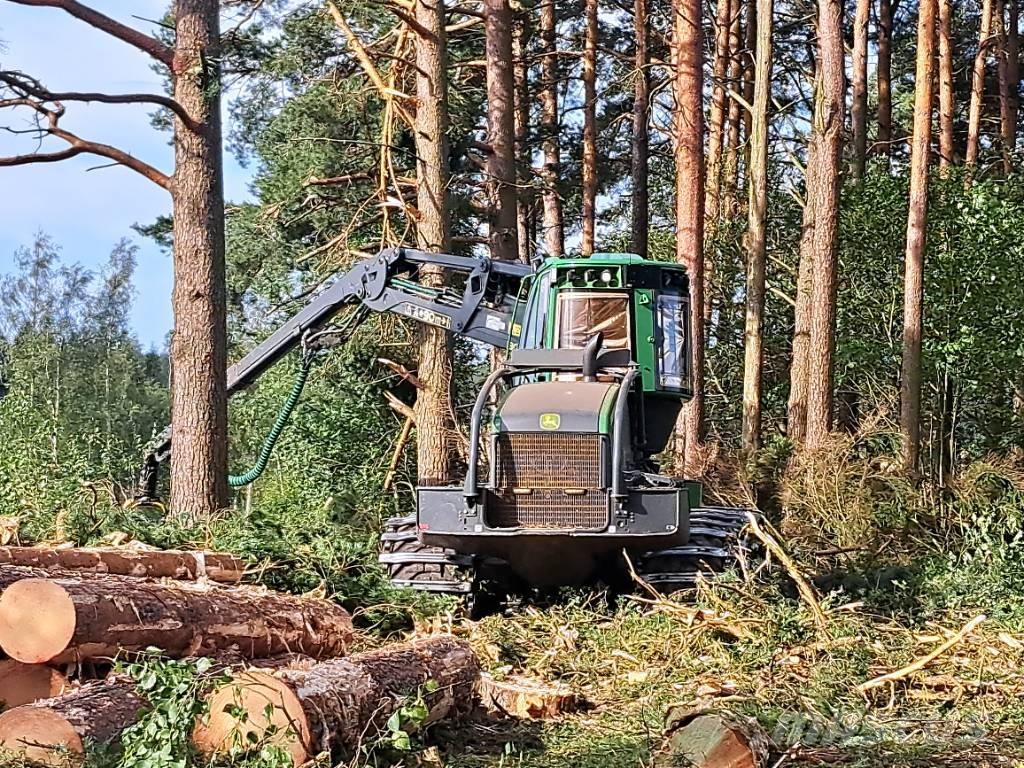 John Deere 1170G ハーベスター