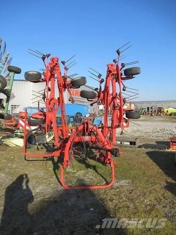 Kuhn GF8702 テッダー・テッダーレーキ