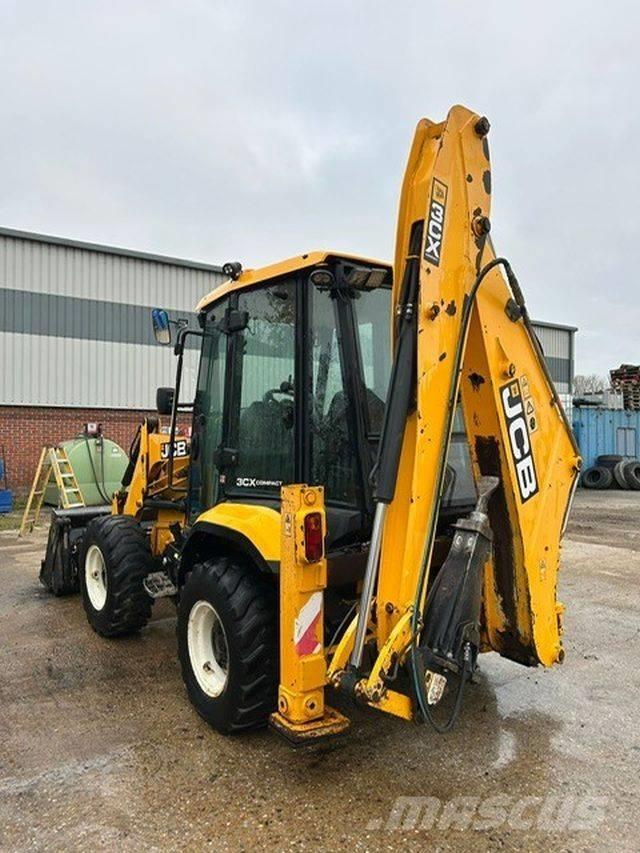 JCB 3CX Compact バックホーローダー