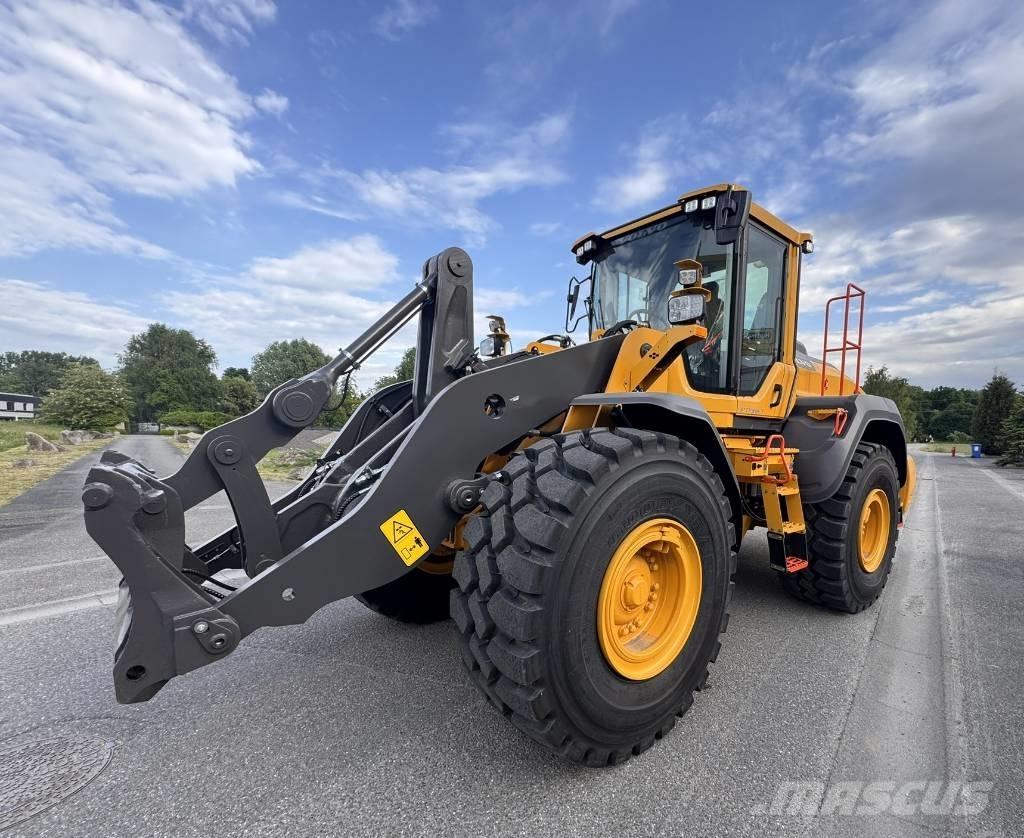 Volvo L 120 H2 ホイールローダー・タイヤショベル
