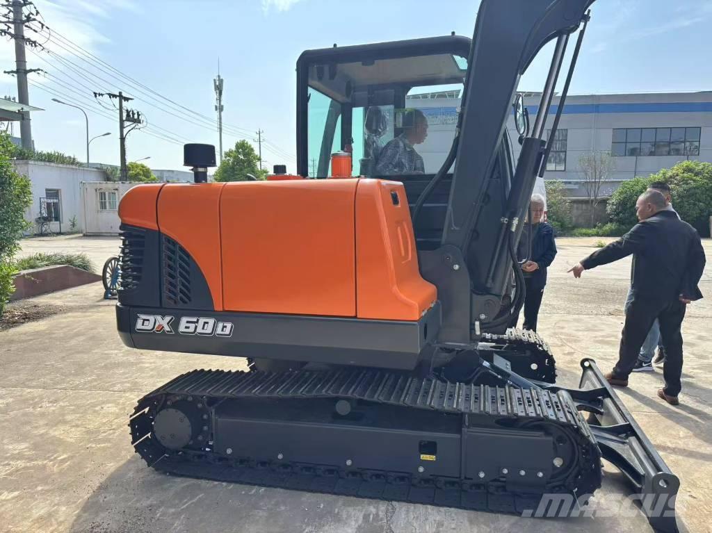 Doosan DX60 大型油圧ショベル12t以上（パワーショベル・ユンボ）