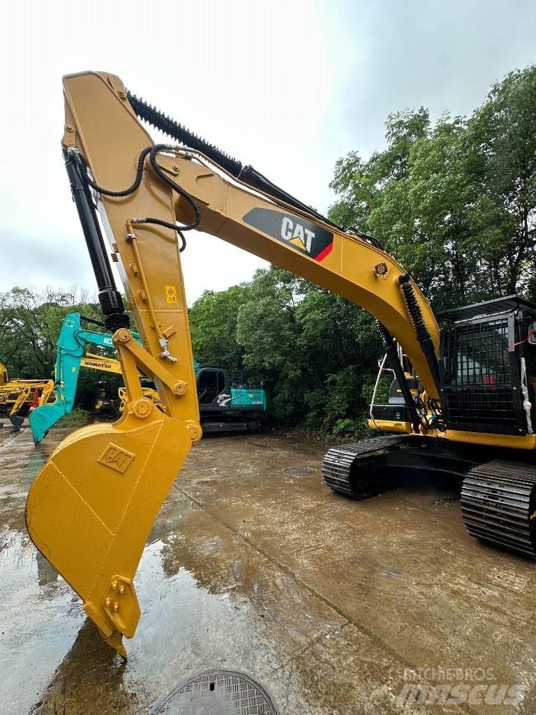 CAT CAT320D 中型油圧ショベル 7ｔ-12ｔ（ユンボ・パワーショベル・バックホー）
