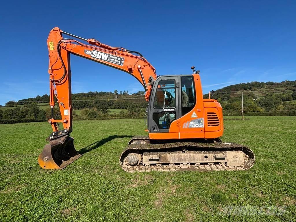 Doosan DX 140 LCR-3 大型油圧ショベル12t以上（パワーショベル・ユンボ）