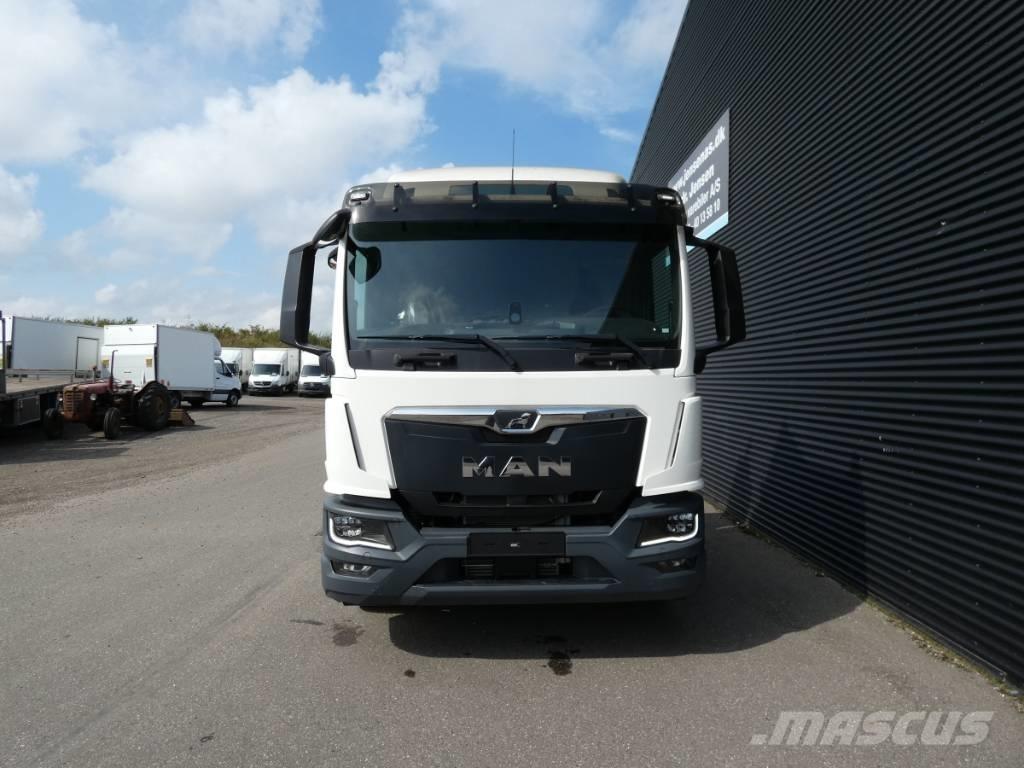 MAN TGM 18.290 クレーントラック、ユニック車