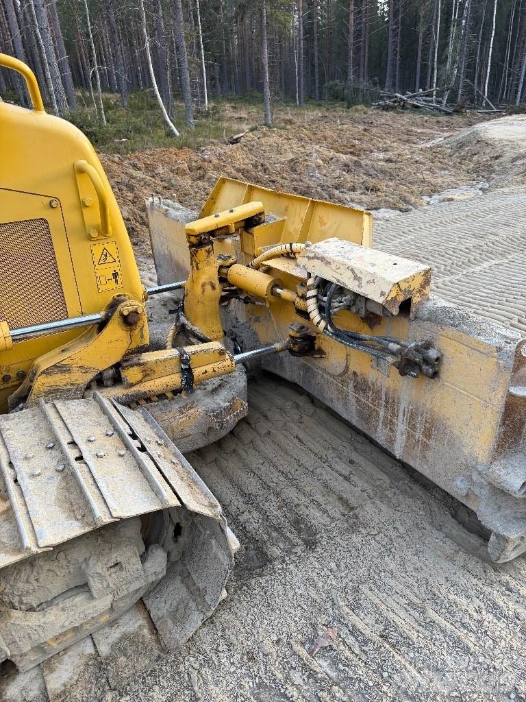 Komatsu D 37 PX-23 ブルドーザー