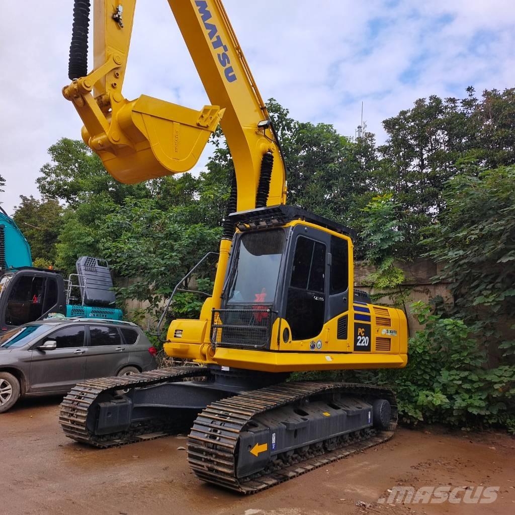 Komatsu PC 220-8 大型油圧ショベル12t以上（パワーショベル・ユンボ）