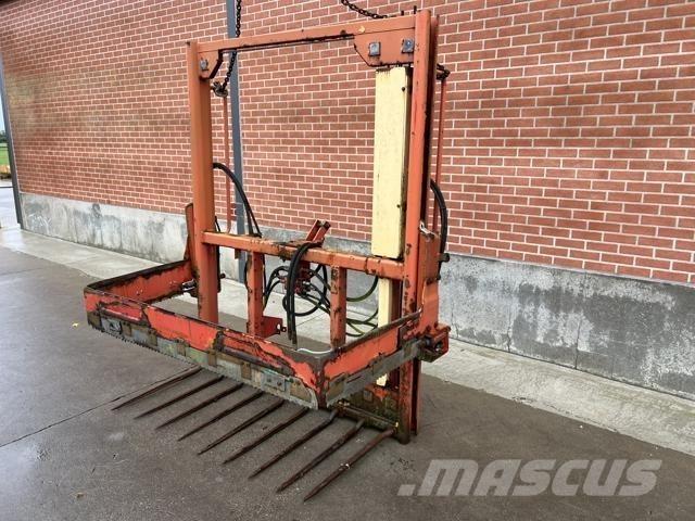 Trioliet TU 家畜飼料供給機