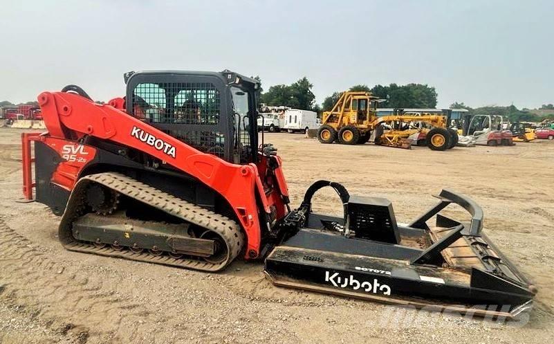 Kubota SVL 95-2 スキッドステアローダー