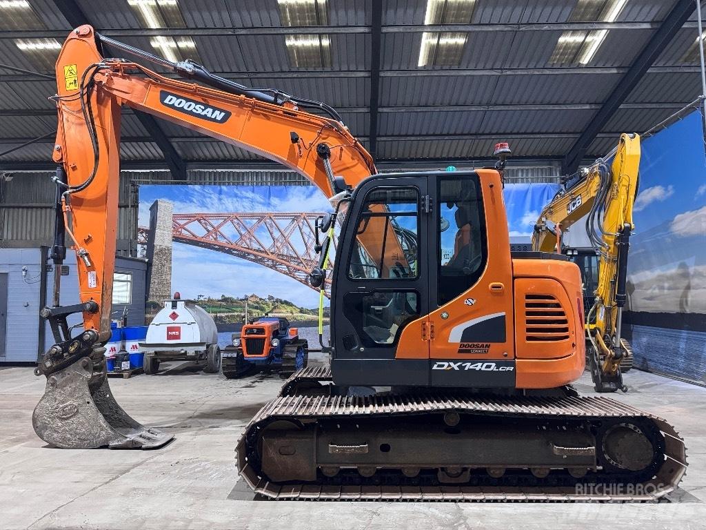 Doosan DX 140 LCR-5 大型油圧ショベル12t以上（パワーショベル・ユンボ）