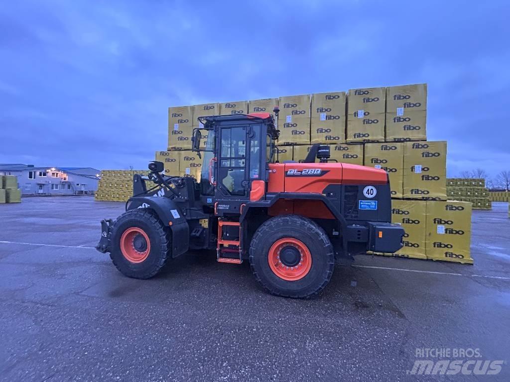 Doosan DL 280-7 ホイールローダー・タイヤショベル