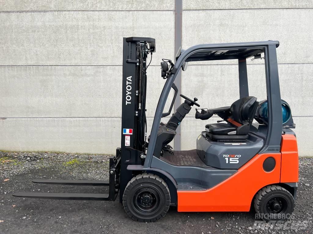 Toyota 02-8 FGF 15 LPGフォークリフト