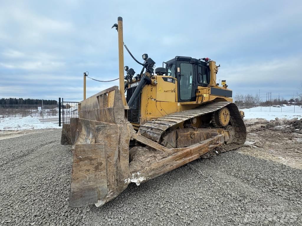 CAT D 6 T LGP ブルドーザー