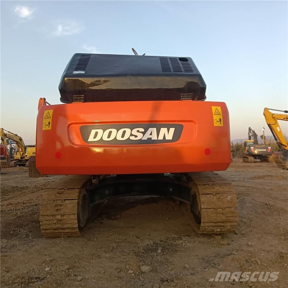 Doosan DH300LC-7 大型油圧ショベル12t以上（パワーショベル・ユンボ）