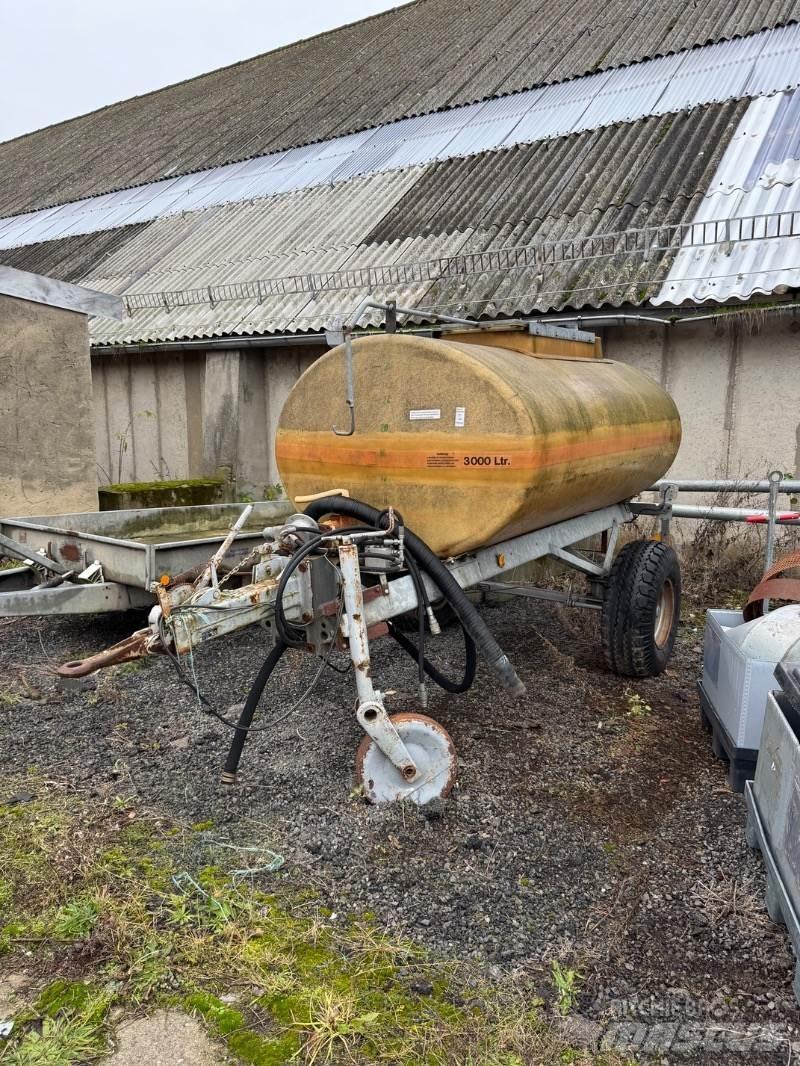 Chemo 3000 Liter 農業機械 -　その他