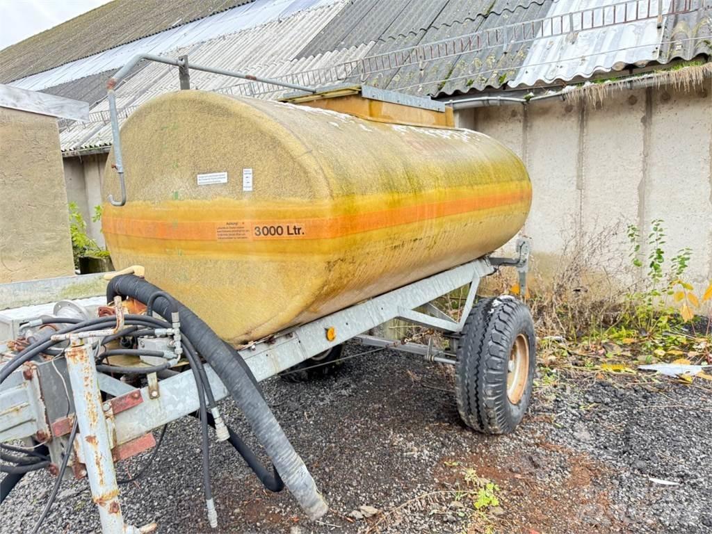 Chemo 3000 Liter 農業機械 -　その他