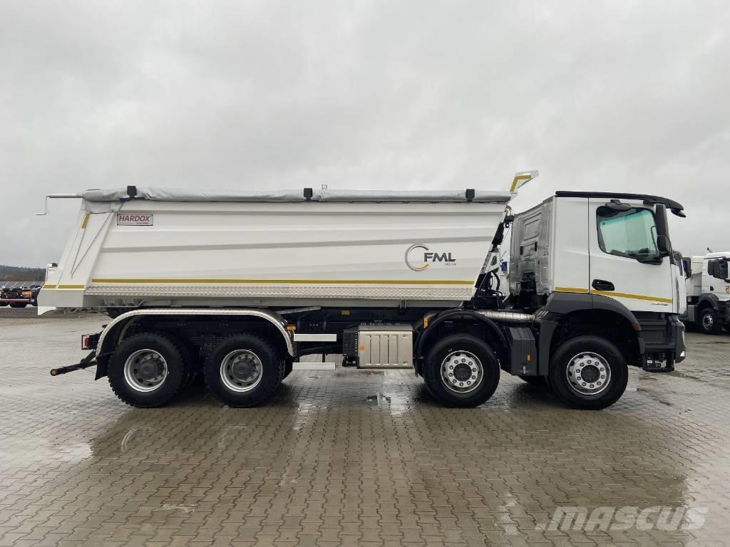 Mercedes-Benz 4143 ダンプ