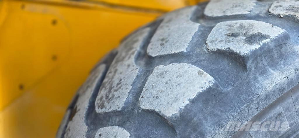 Volvo L 220 G ホイールローダー・タイヤショベル