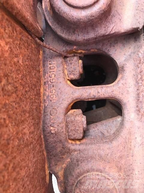 CAT D 6 無限軌道、クローラ、履帯