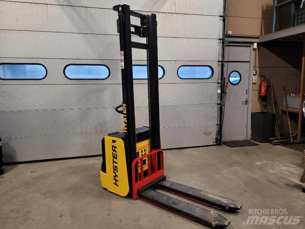 Hyster S 1.6 ウォーキンフォークリフト