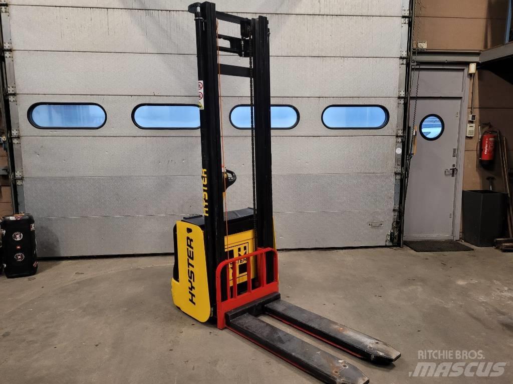 Hyster S 1.6 ウォーキンフォークリフト