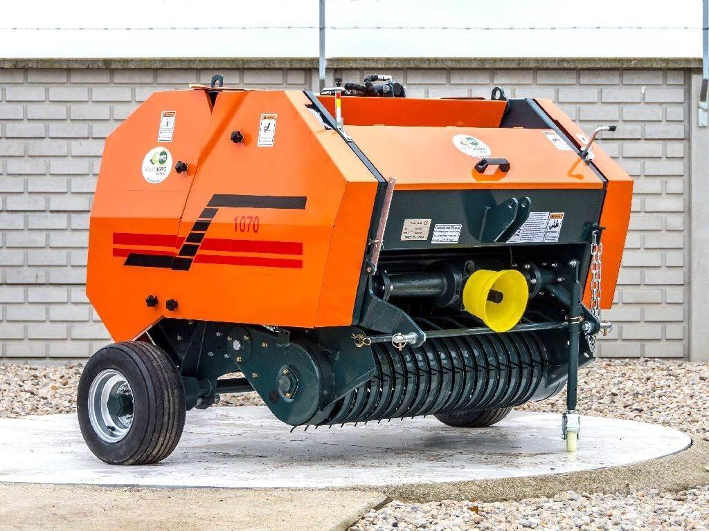  Komondor RKB-1070 ラウンドベーラー
