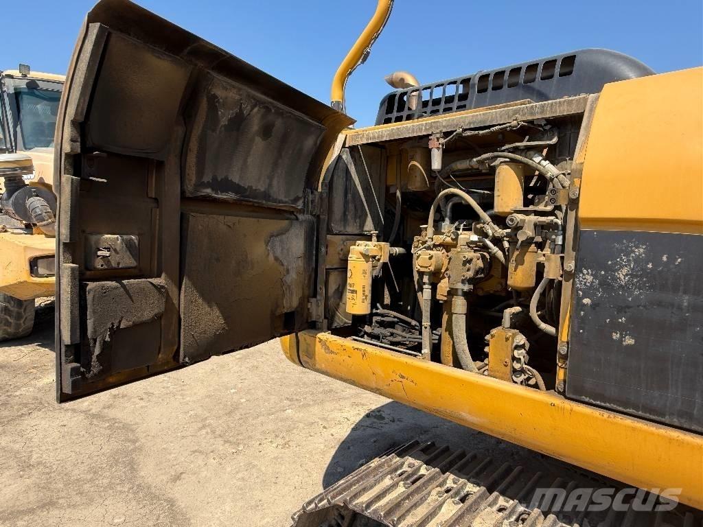 CAT 324 D 大型油圧ショベル12t以上（パワーショベル・ユンボ）